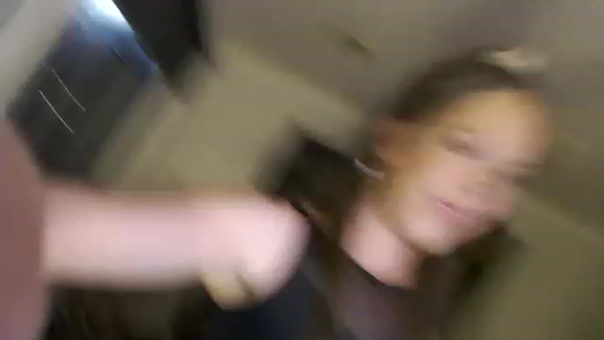 Gallery image thumbnail from BlairHarper's myfreecams stream on, 12/31/2022, 16:01 image 3 of 20
