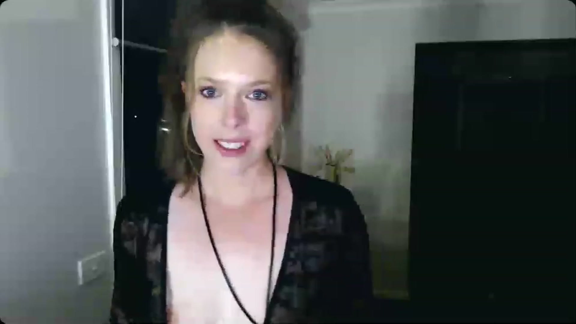Gallery image thumbnail from BlairHarper's myfreecams stream on, 01/03/2023, 14:24 image 11 of 20