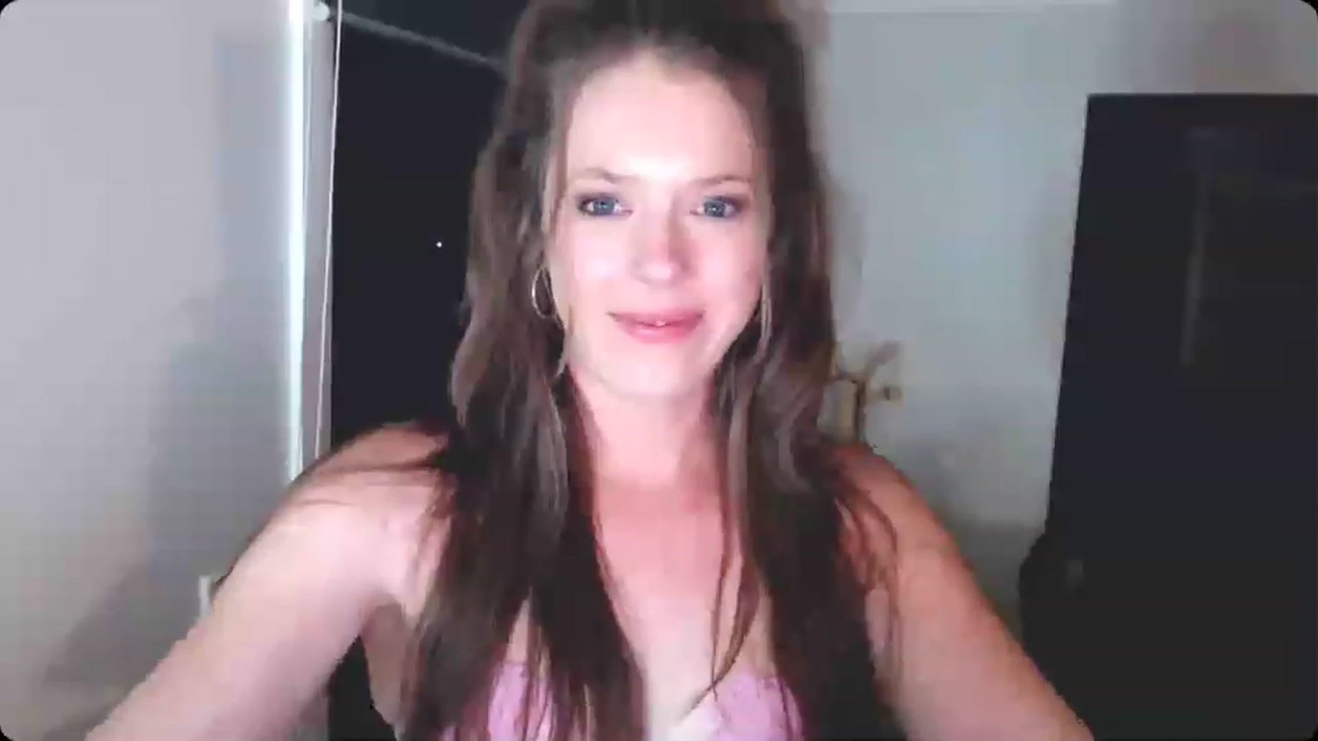 Gallery image thumbnail from BlairHarper's myfreecams stream on, 01/05/2023, 15:10 image 11 of 20