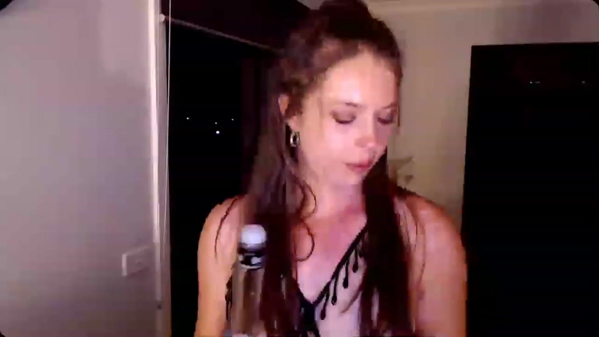 Gallery image thumbnail from BlairHarper's myfreecams stream on, 01/07/2023, 14:29 image 2 of 20