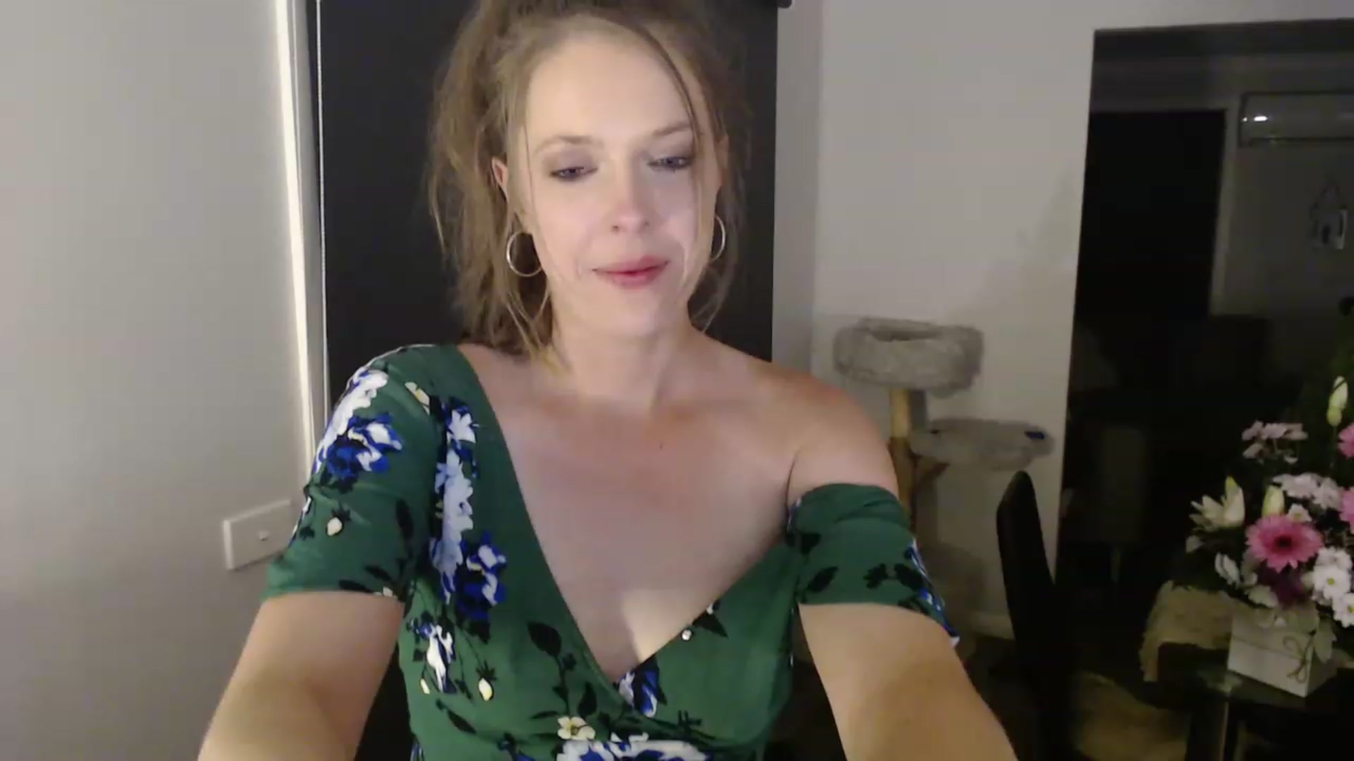 Gallery image thumbnail from BlairHarper's myfreecams stream on, 02/10/2023, 14:31 image 11 of 20