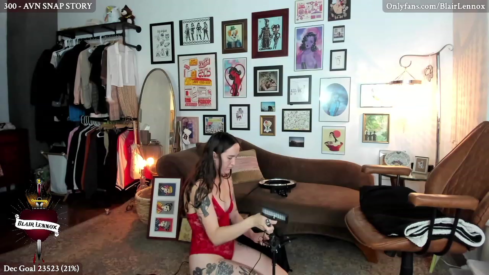 Gallery image thumbnail from BlairLennox's myfreecams stream on, 12/12/2022, 01:38 image 14 of 20
