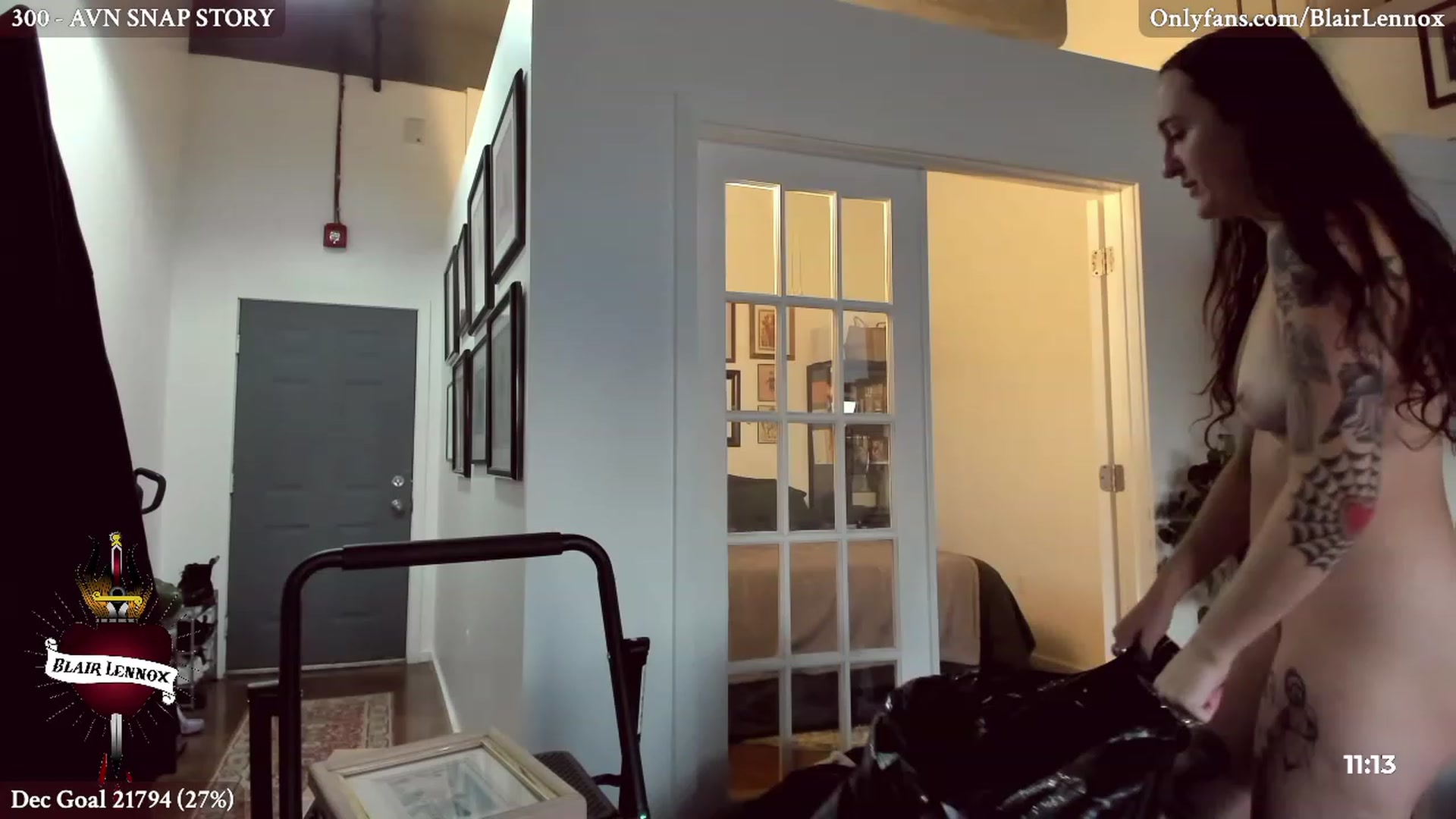 Gallery image thumbnail from BlairLennox's myfreecams stream on, 12/20/2022, 21:41 image 17 of 20