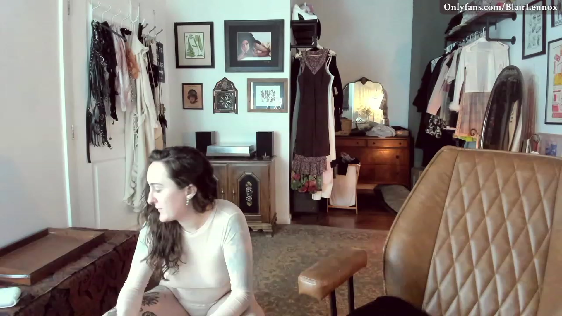 Gallery image thumbnail from BlairLennox's myfreecams stream on, 04/07/2023, 02:43 image 18 of 20