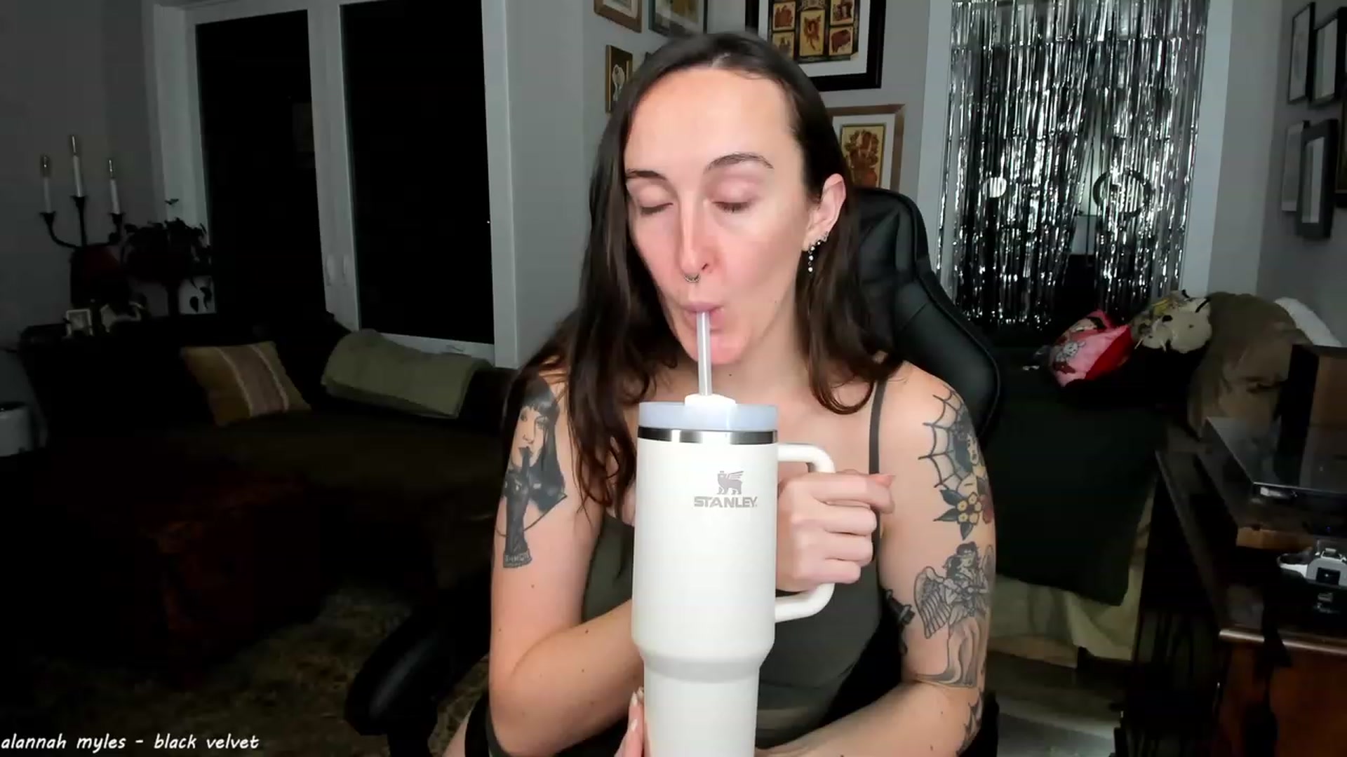Gallery image thumbnail from BlairLennox's myfreecams stream on, 01/06/2024, 03:48 image 7 of 20