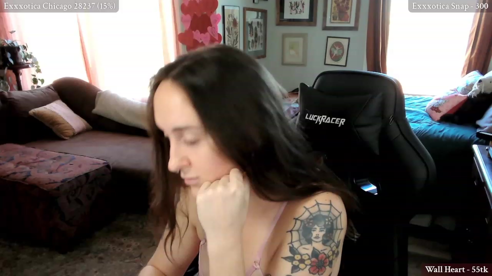Gallery image thumbnail from BlairLennox's myfreecams stream on, 02/14/2024, 21:21 image 7 of 20
