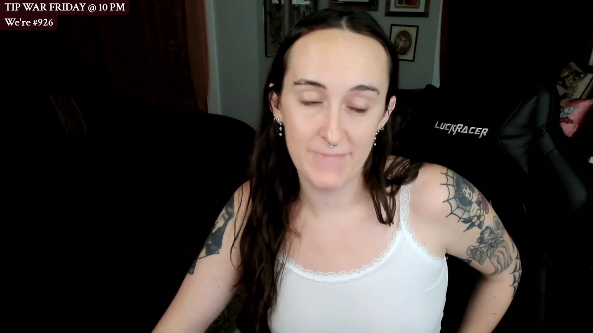 Gallery image thumbnail from BlairLennox's myfreecams stream on, 03/21/2024, 04:25 image 17 of 20