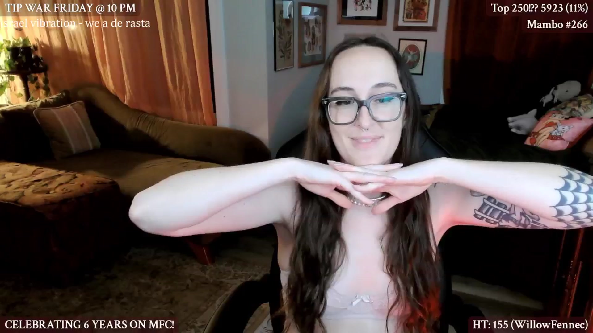 Gallery image thumbnail from BlairLennox's myfreecams stream on, 06/19/2024, 04:10 image 15 of 20