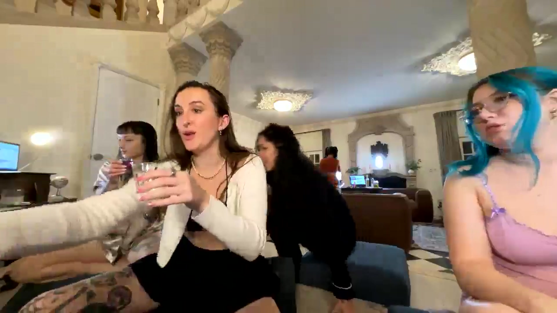 Gallery image thumbnail from BlairLennox's myfreecams stream on, 11/19/2024, 03:54 image 5 of 20