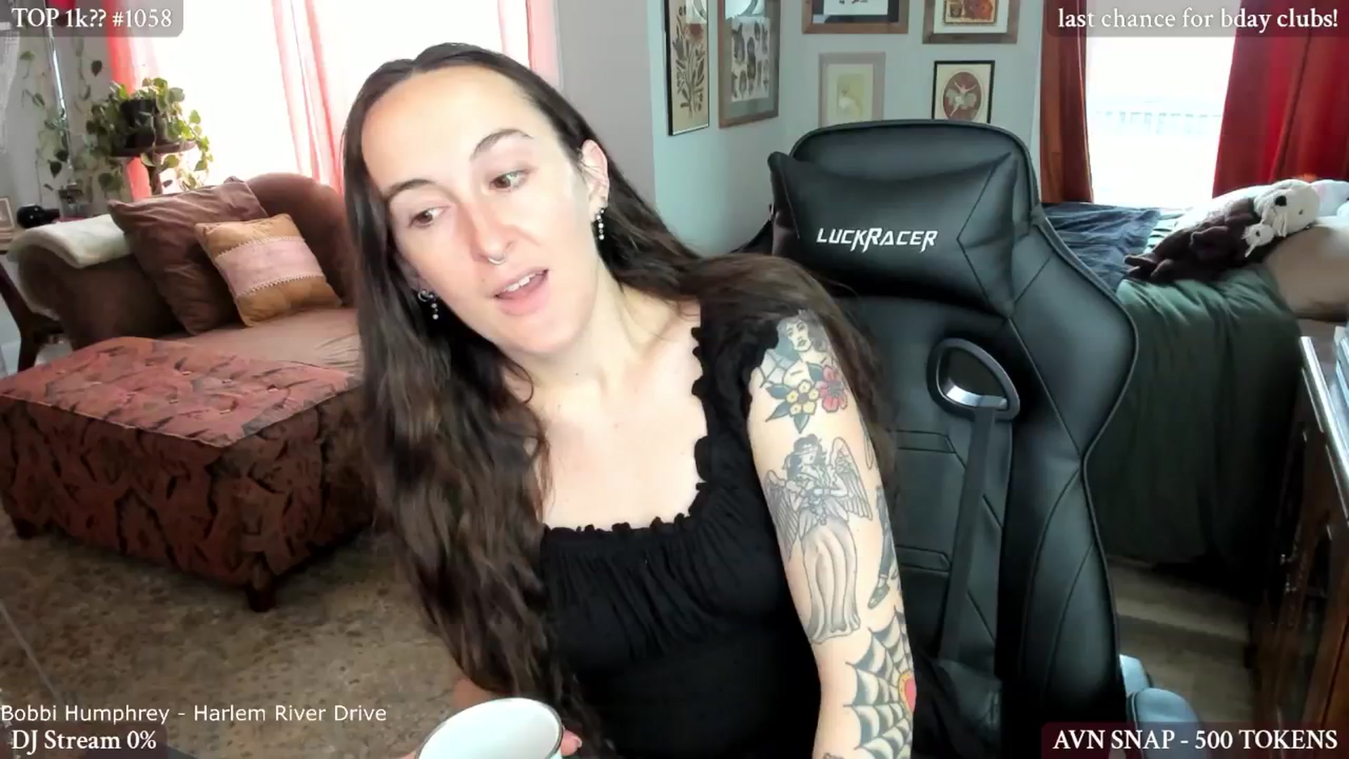 Gallery image thumbnail from BlairLennox's myfreecams stream on, 11/29/2024, 21:49 image 1 of 20