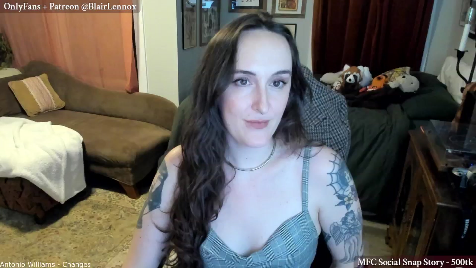 Gallery image thumbnail from BlairLennox's myfreecams stream on, 05/04/2025, 24:57 image 14 of 20
