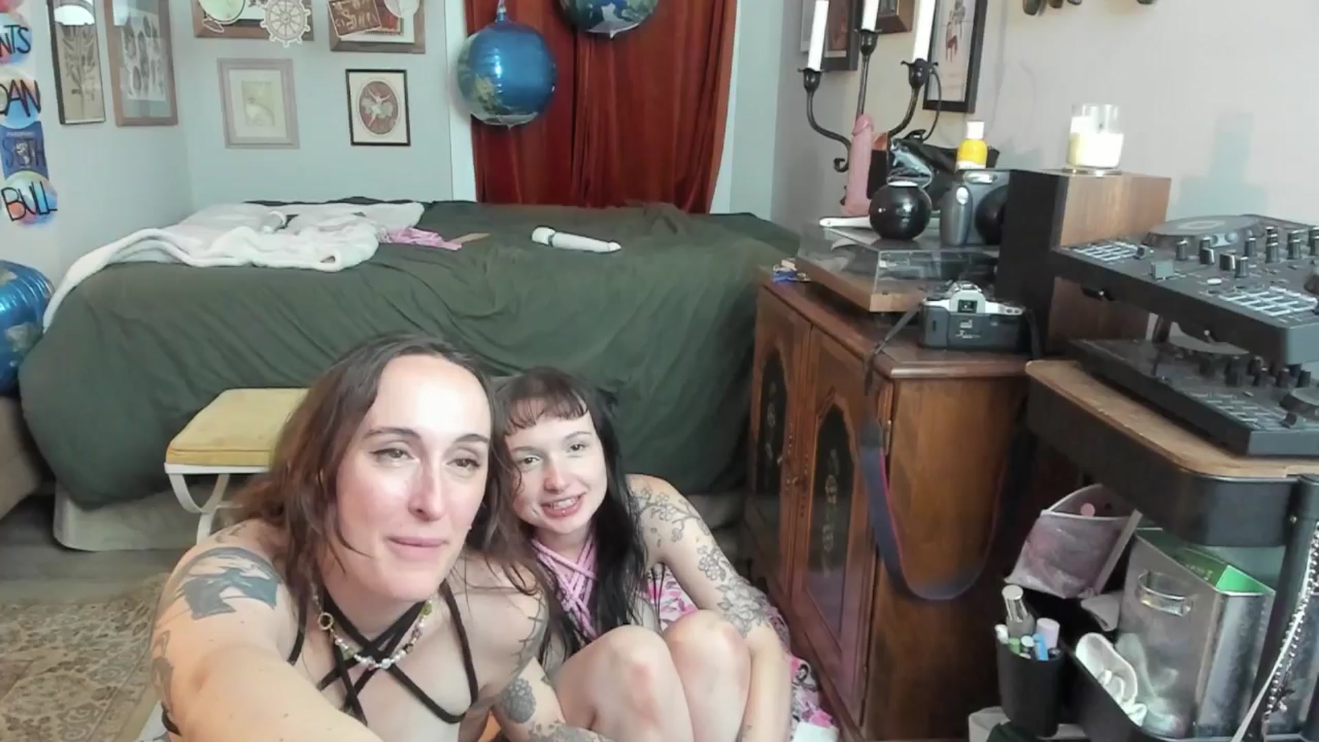 Gallery image thumbnail from BlairLennox's myfreecams stream on, 06/15/2025, 07:13 image 10 of 20