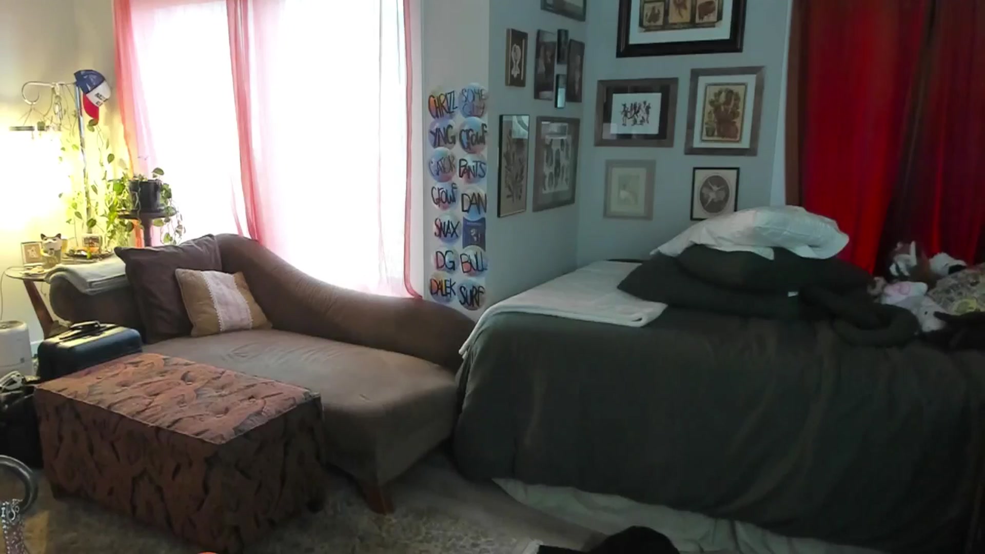 Gallery image thumbnail from BlairLennox's myfreecams stream on, 07/19/2025, 21:25 image 7 of 20