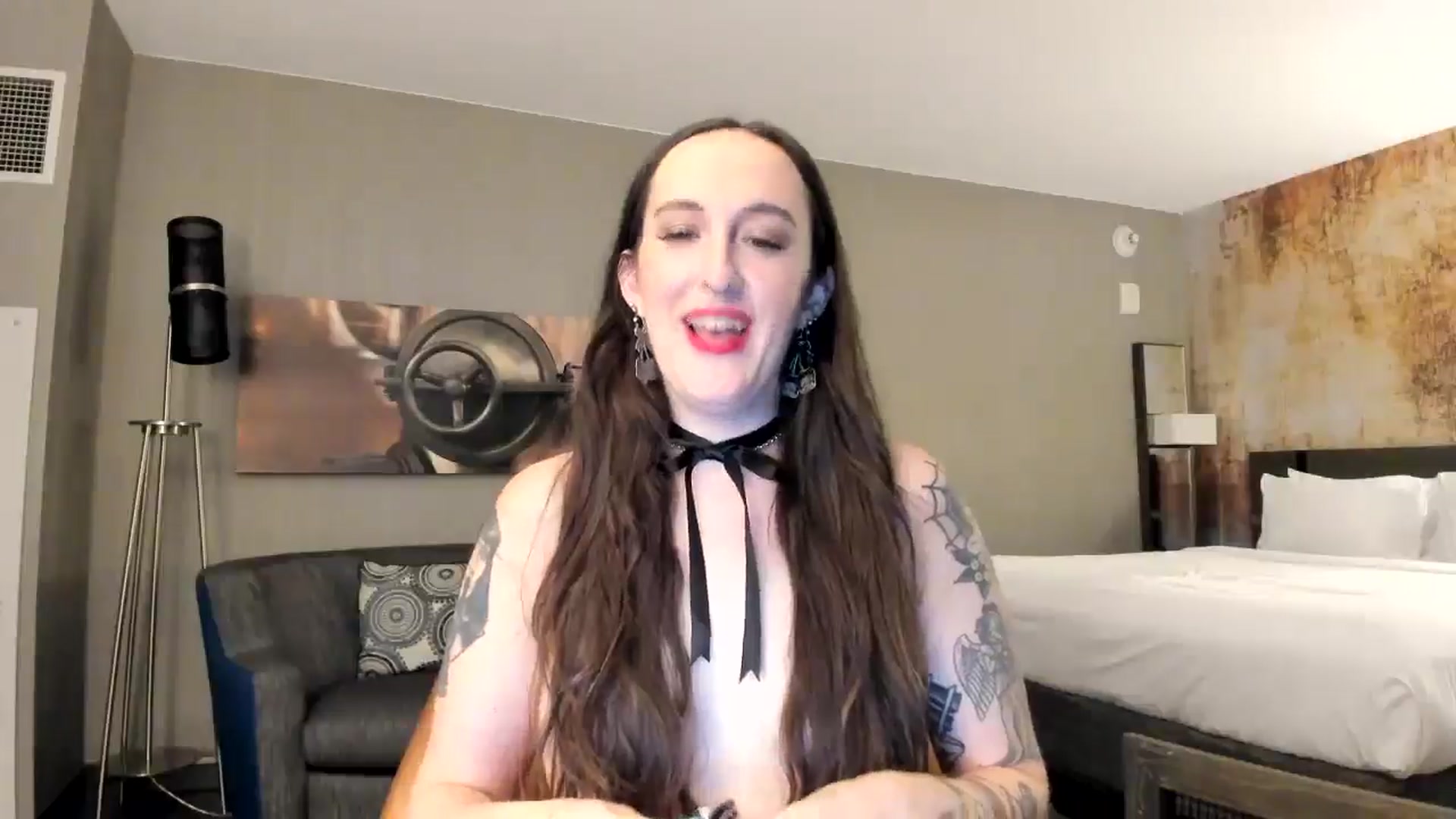 Gallery image thumbnail from BlairLennox's myfreecams stream on, 09/05/2025, 04:04 image 10 of 20