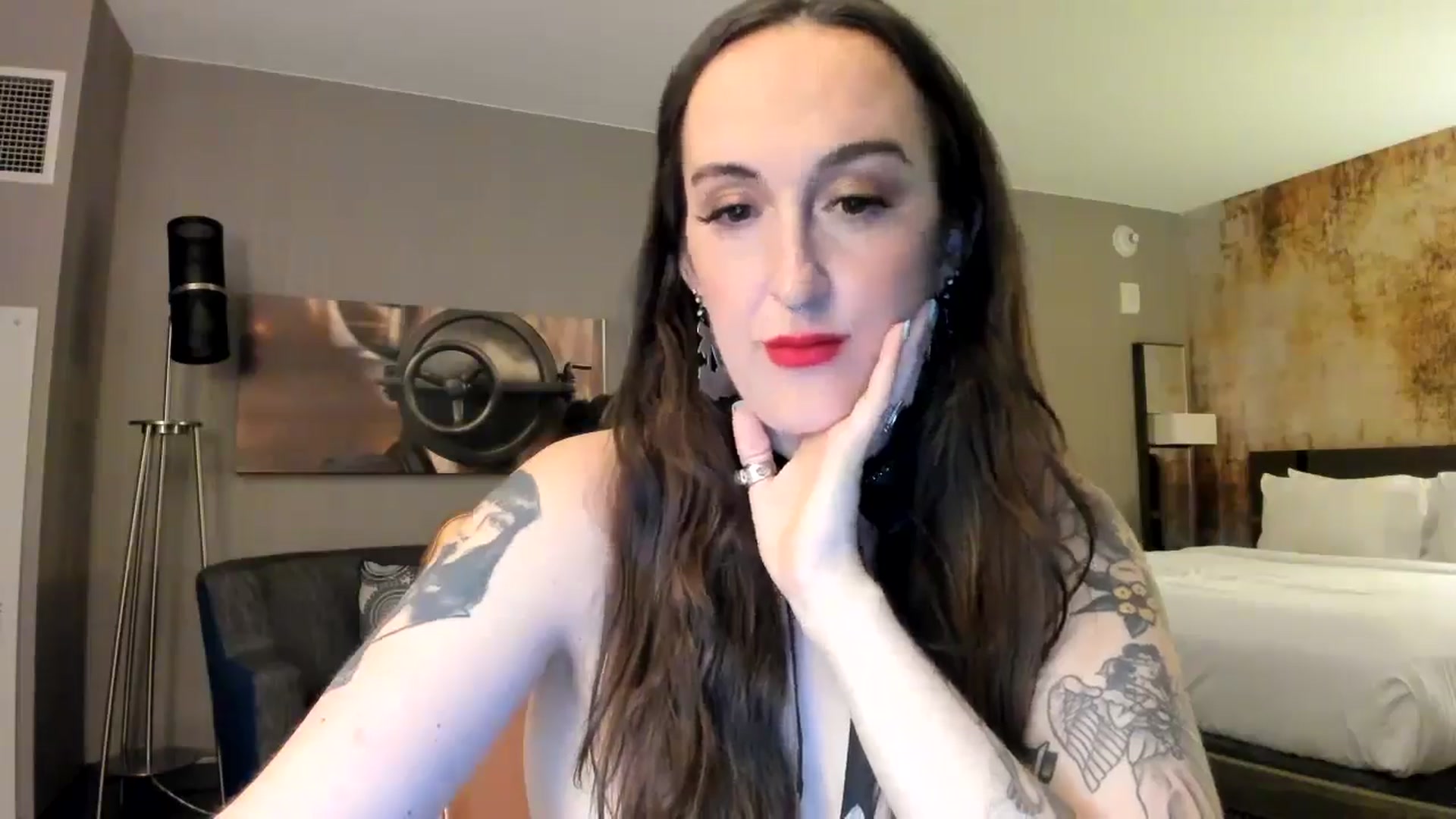 Gallery image thumbnail from BlairLennox's myfreecams stream on, 09/05/2025, 04:04 image 11 of 20