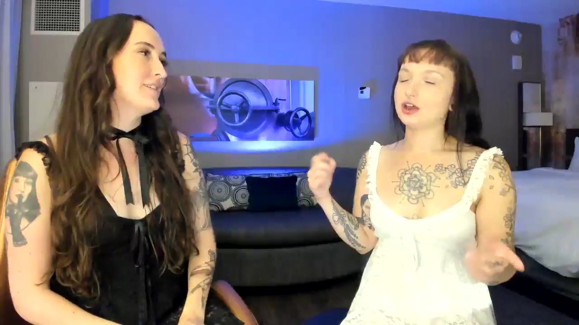 Gallery image thumbnail from BlairLennox's myfreecams stream on, 09/06/2025, 04:55 image 16 of 20