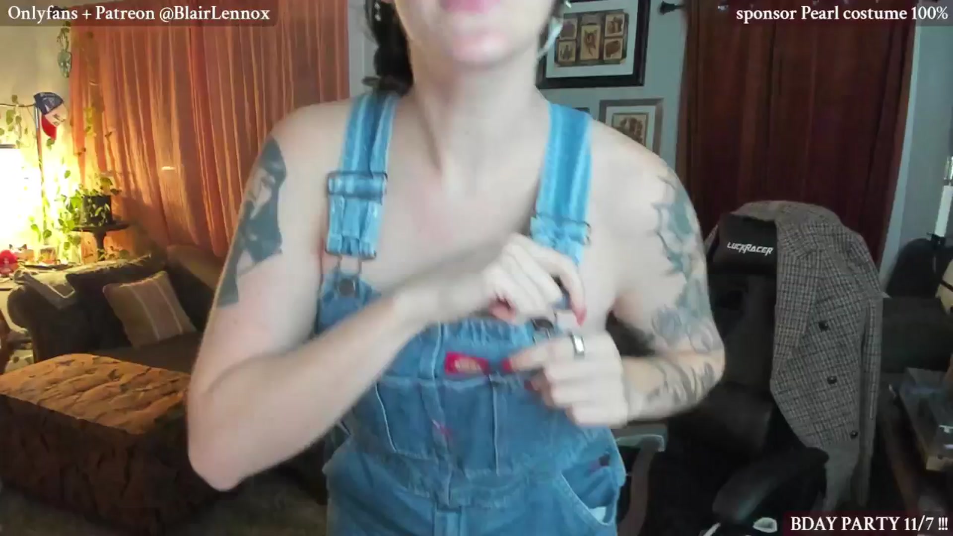 Gallery image thumbnail from BlairLennox's myfreecams stream on, 10/28/2025, 24:50 image 18 of 20