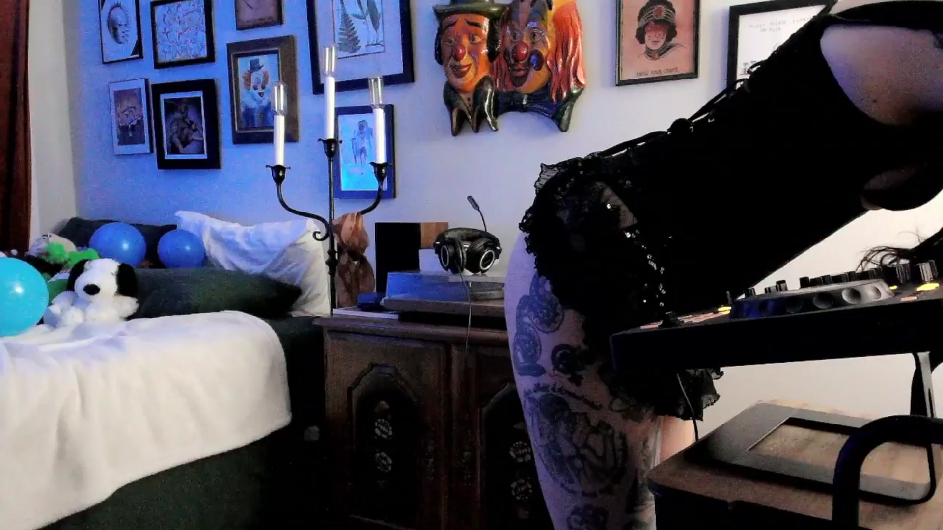Gallery image thumbnail from BlairLennox's myfreecams stream on, 11/30/2025, 02:54 image 1 of 20