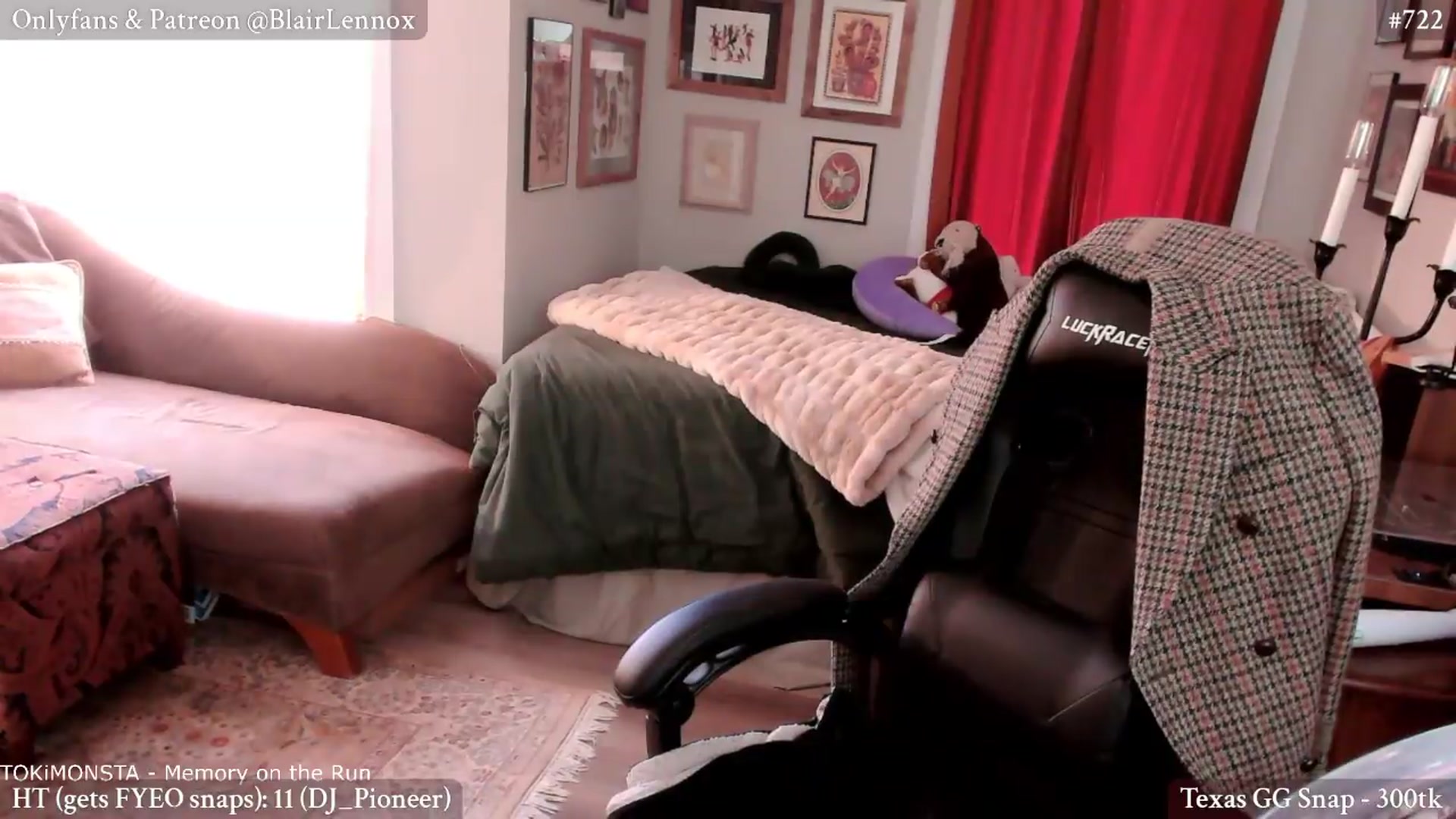 Gallery image thumbnail from BlairLennox's myfreecams stream on, 08/15/2026, 20:04 image 16 of 20