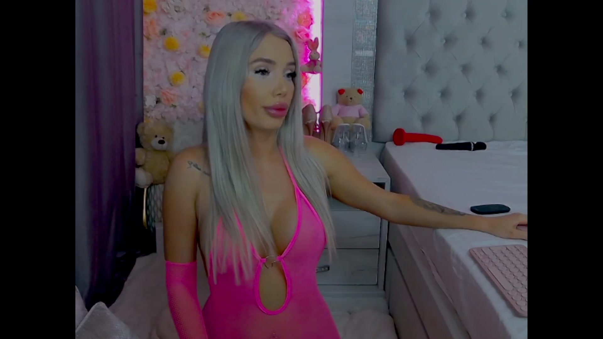 Gallery image thumbnail from BlairLuxee's myfreecams stream on, 11/10/2025, 08:51 image 18 of 20