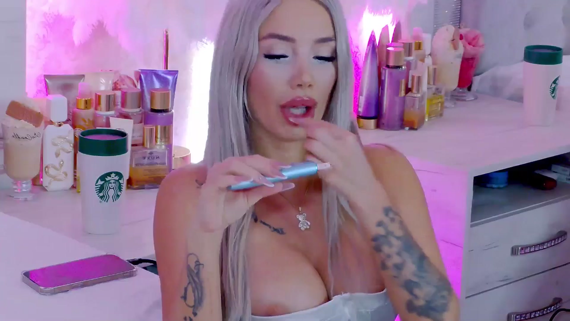 Gallery image thumbnail from BlairLuxee's myfreecams stream on, 11/17/2025, 12:34 image 7 of 20