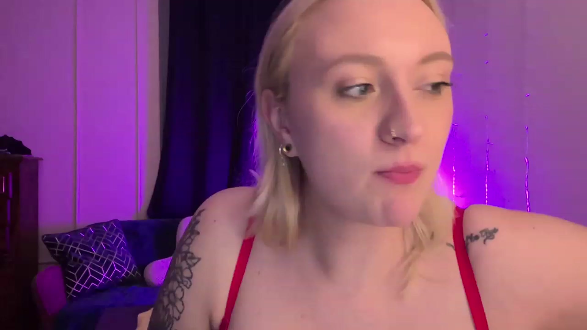 Gallery image thumbnail from BlairNoira's myfreecams stream on, 05/09/2023, 04:21 image 8 of 20