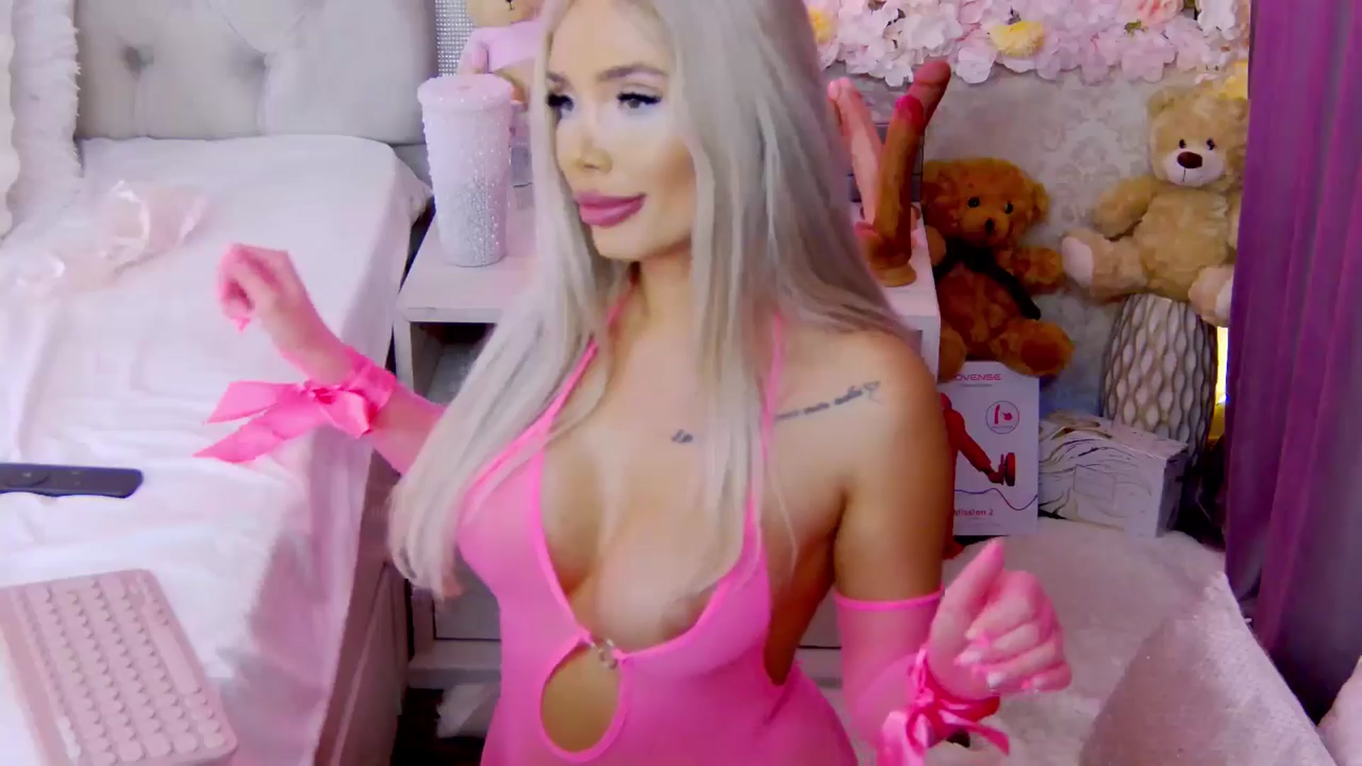 Gallery image thumbnail from BlairSins's myfreecams stream on, 11/25/2025, 20:33 image 7 of 20