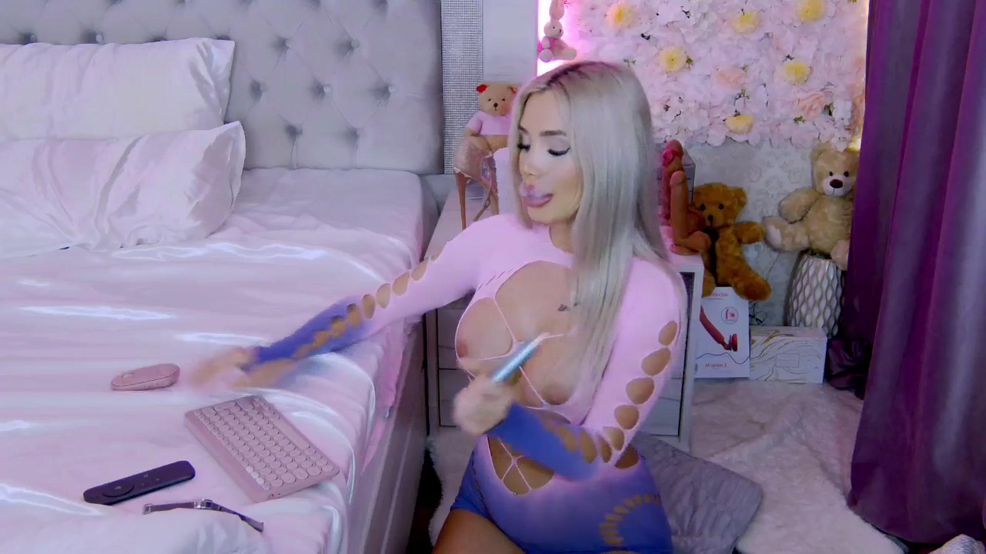 Gallery image thumbnail from BlairSins's myfreecams stream on, 12/07/2025, 18:40 image 7 of 20