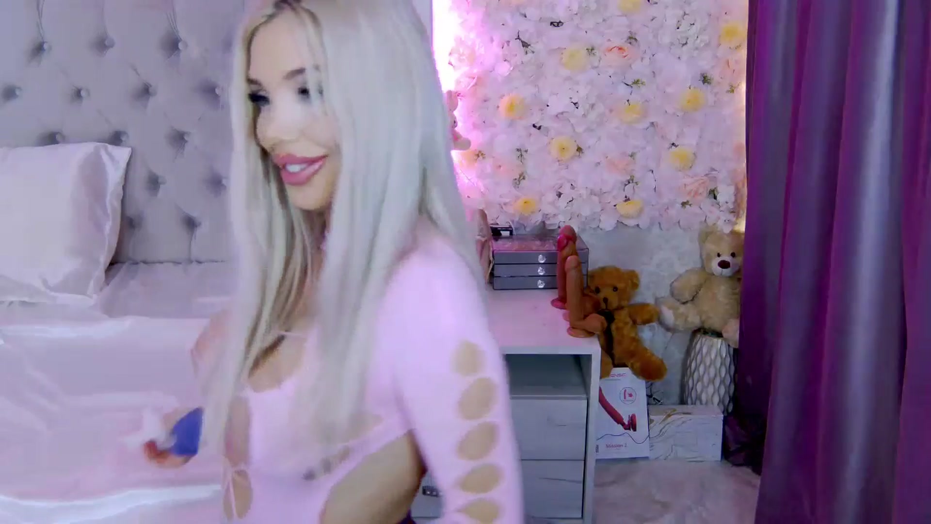 Gallery image thumbnail from BlairSins's myfreecams stream on, 12/07/2025, 19:07 image 5 of 20