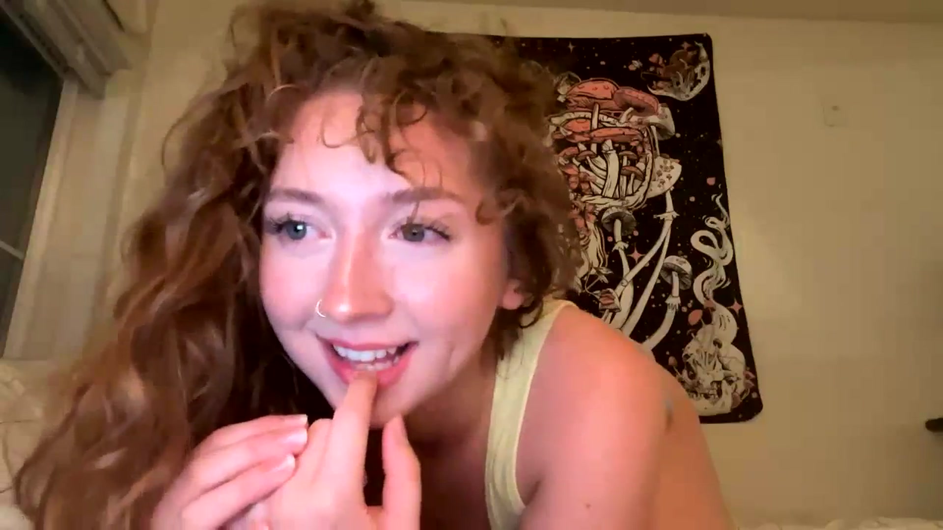 Gallery image thumbnail from Blairbear03's myfreecams stream on, 09/29/2023, 03:19 image 12 of 20
