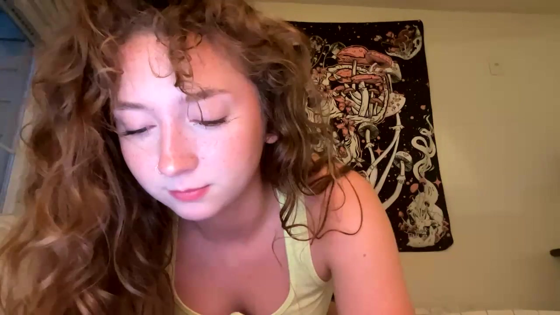 Gallery image thumbnail from Blairbear03's myfreecams stream on, 09/29/2023, 03:19 image 6 of 20