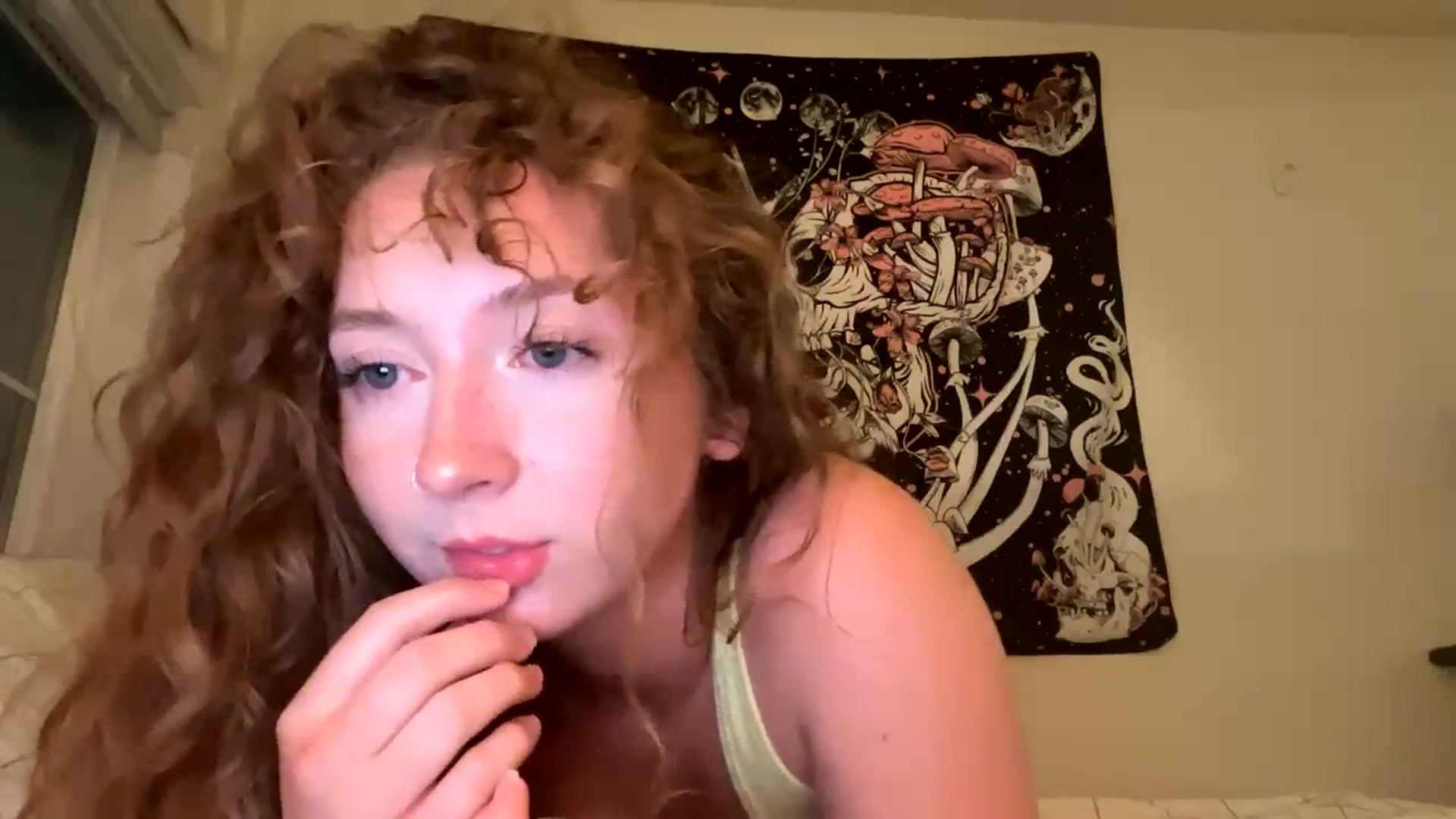 Gallery image thumbnail from Blairbear03's myfreecams stream on, 09/29/2023, 03:19 image 13 of 20