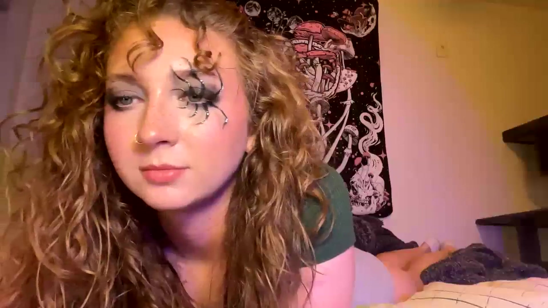 Gallery image thumbnail from Blairbear03's myfreecams stream on, 10/20/2023, 05:34 image 17 of 20
