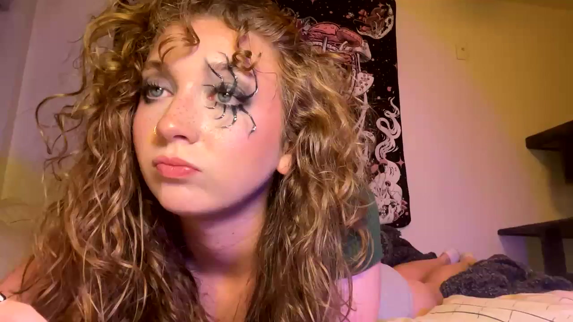 Gallery image thumbnail from Blairbear03's myfreecams stream on, 10/20/2023, 05:34 image 14 of 20
