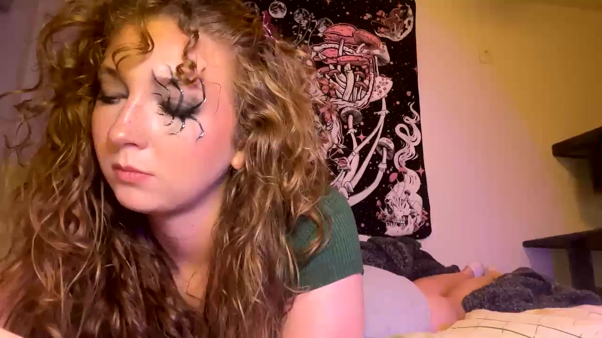 Gallery image thumbnail from Blairbear03's myfreecams stream on, 10/20/2023, 05:34 image 18 of 20
