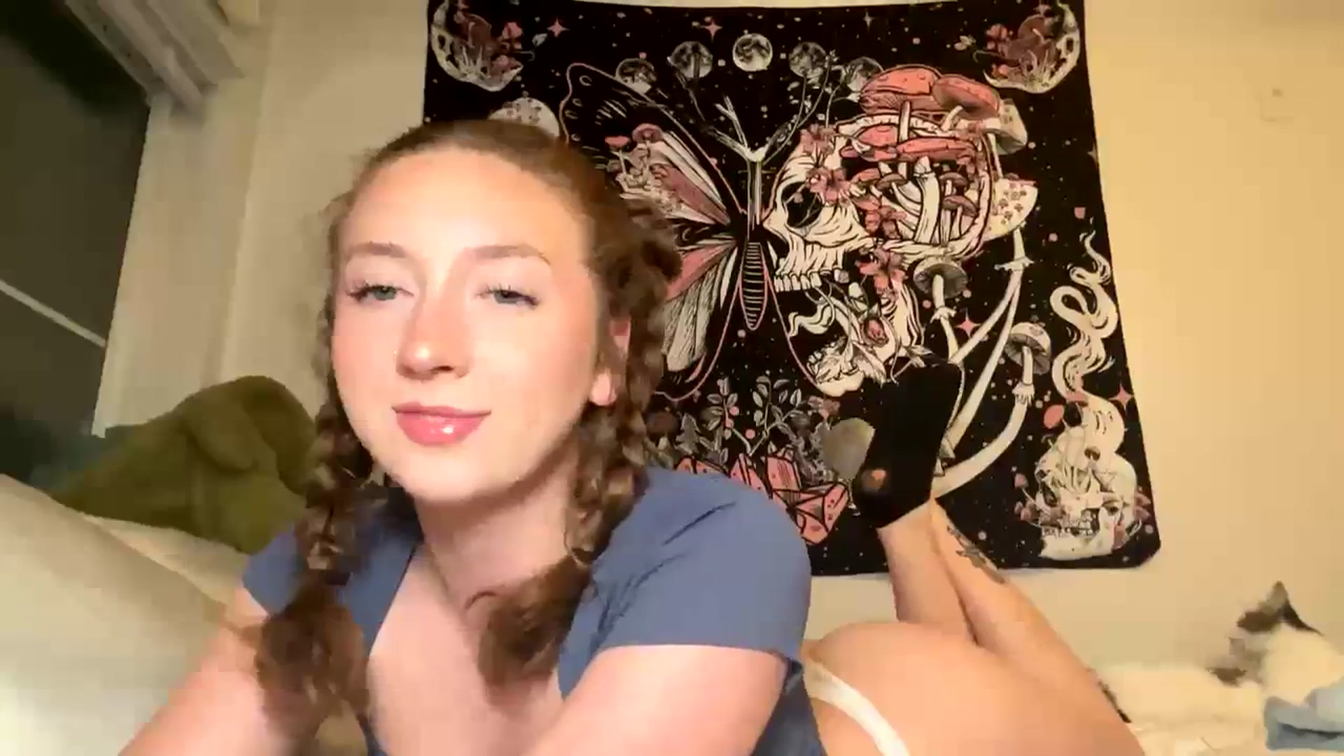 Gallery image thumbnail from Blairbear03's myfreecams stream on, 10/27/2023, 03:35 image 5 of 20