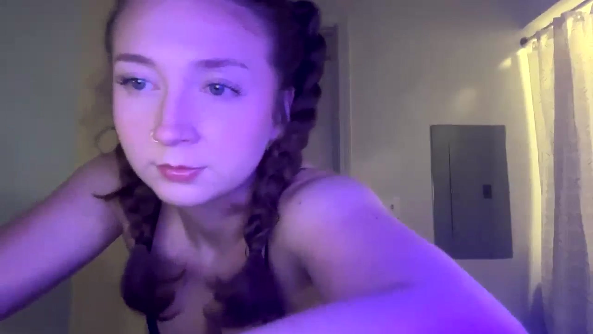 Gallery image thumbnail from Blairbear03's myfreecams stream on, 12/03/2023, 04:21 image 15 of 20