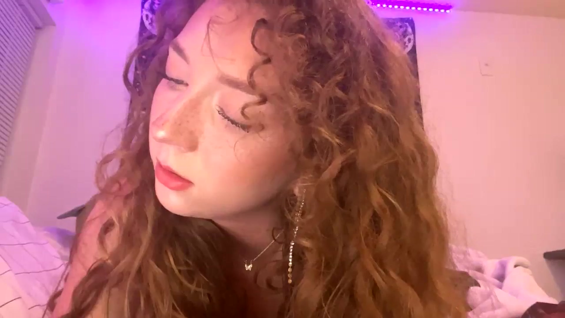 Gallery image thumbnail from Blairbear03's myfreecams stream on, 01/30/2024, 03:54 image 6 of 20