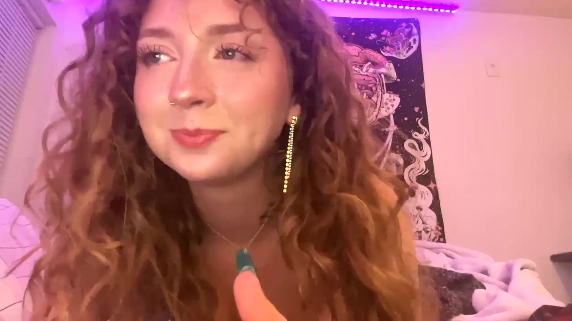 Gallery image thumbnail from Blairbear03's myfreecams stream on, 01/30/2024, 03:54 image 9 of 20