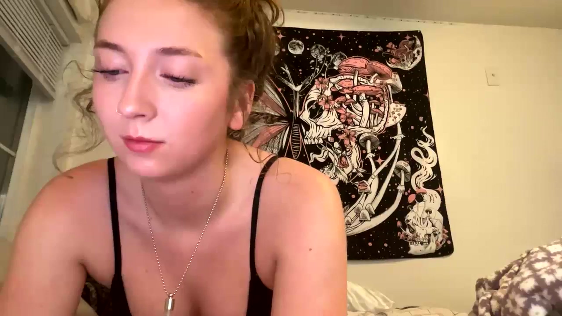 Gallery image thumbnail from Blairbear03's myfreecams stream on, 03/05/2024, 04:53 image 8 of 20