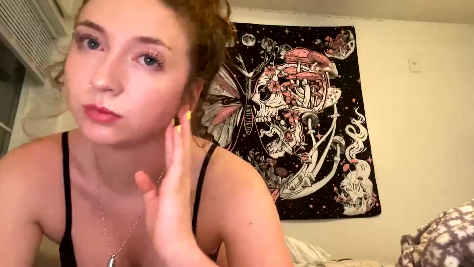 Gallery image thumbnail from Blairbear03's myfreecams stream on, 03/05/2024, 04:53 image 5 of 20