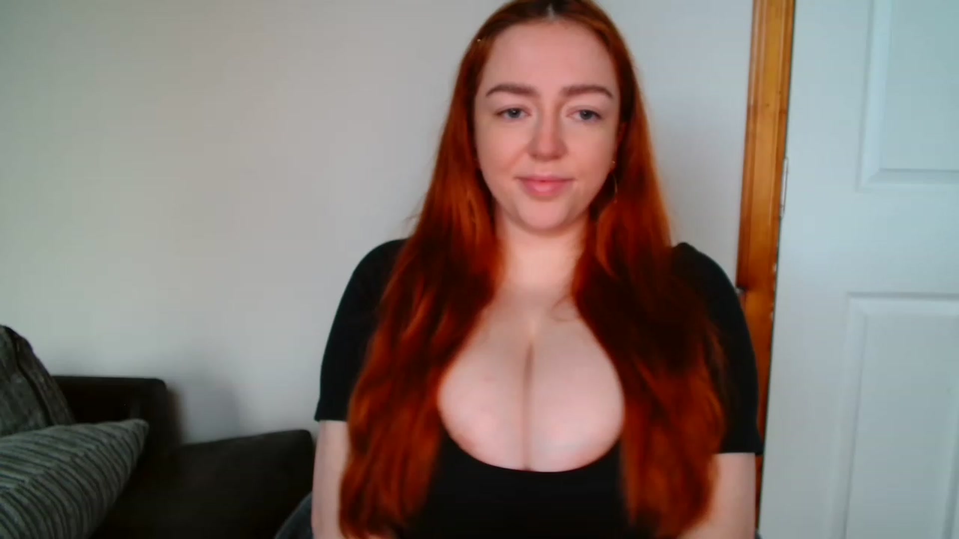 Gallery image thumbnail from Blairbunnie's myfreecams stream on, 11/22/2022, 15:01 image 19 of 20