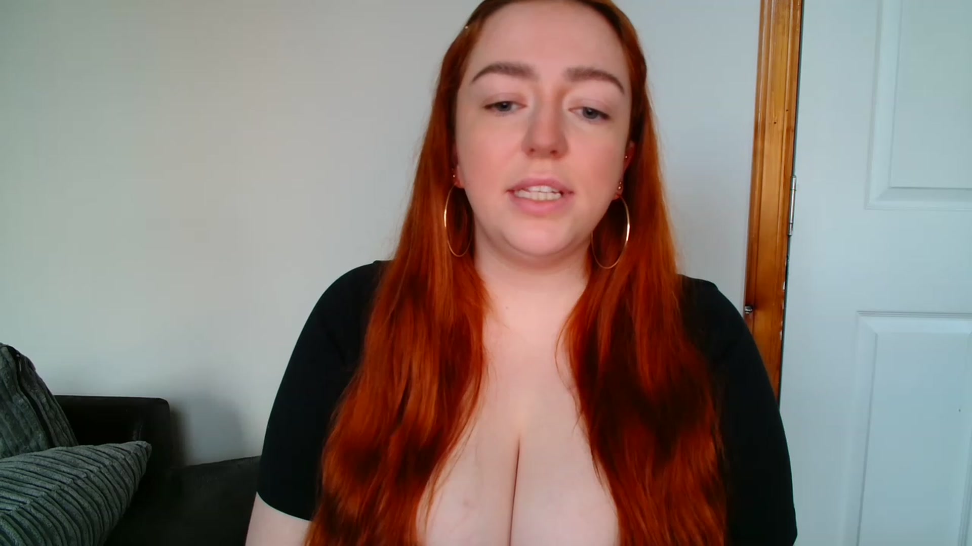 Gallery image thumbnail from Blairbunnie's myfreecams stream on, 11/22/2022, 15:01 image 16 of 20
