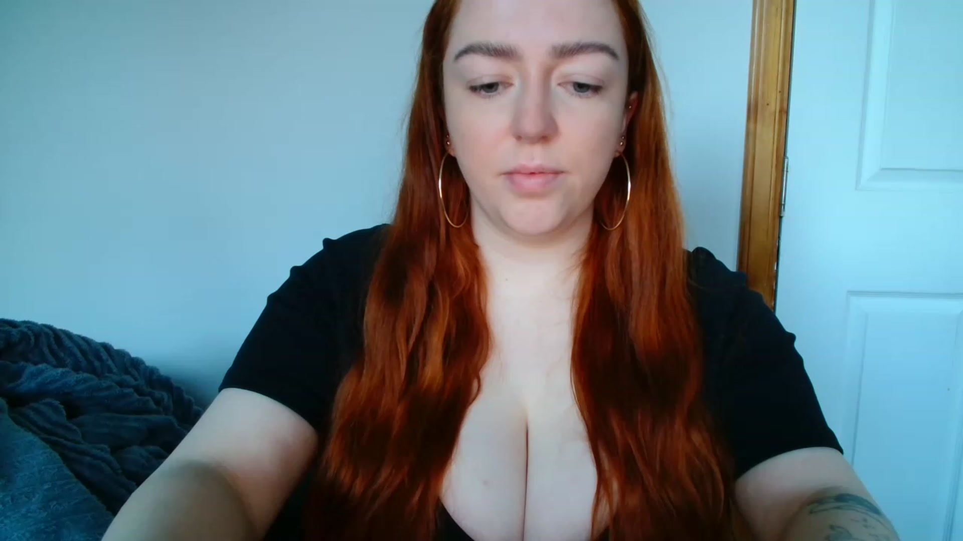 Gallery image thumbnail from Blairbunnie's myfreecams stream on, 11/22/2022, 15:01 image 3 of 20