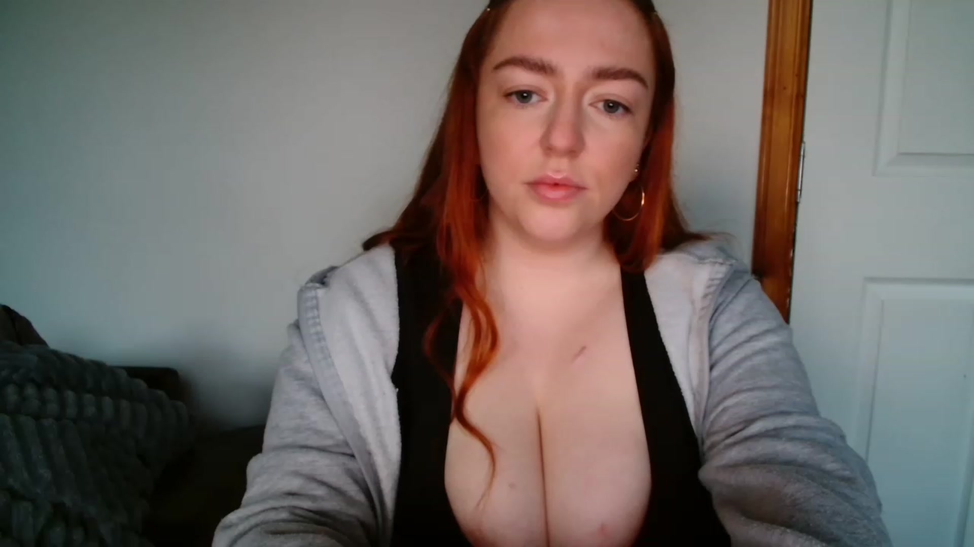 Gallery image thumbnail from Blairbunnie's myfreecams stream on, 11/23/2022, 15:51 image 18 of 20