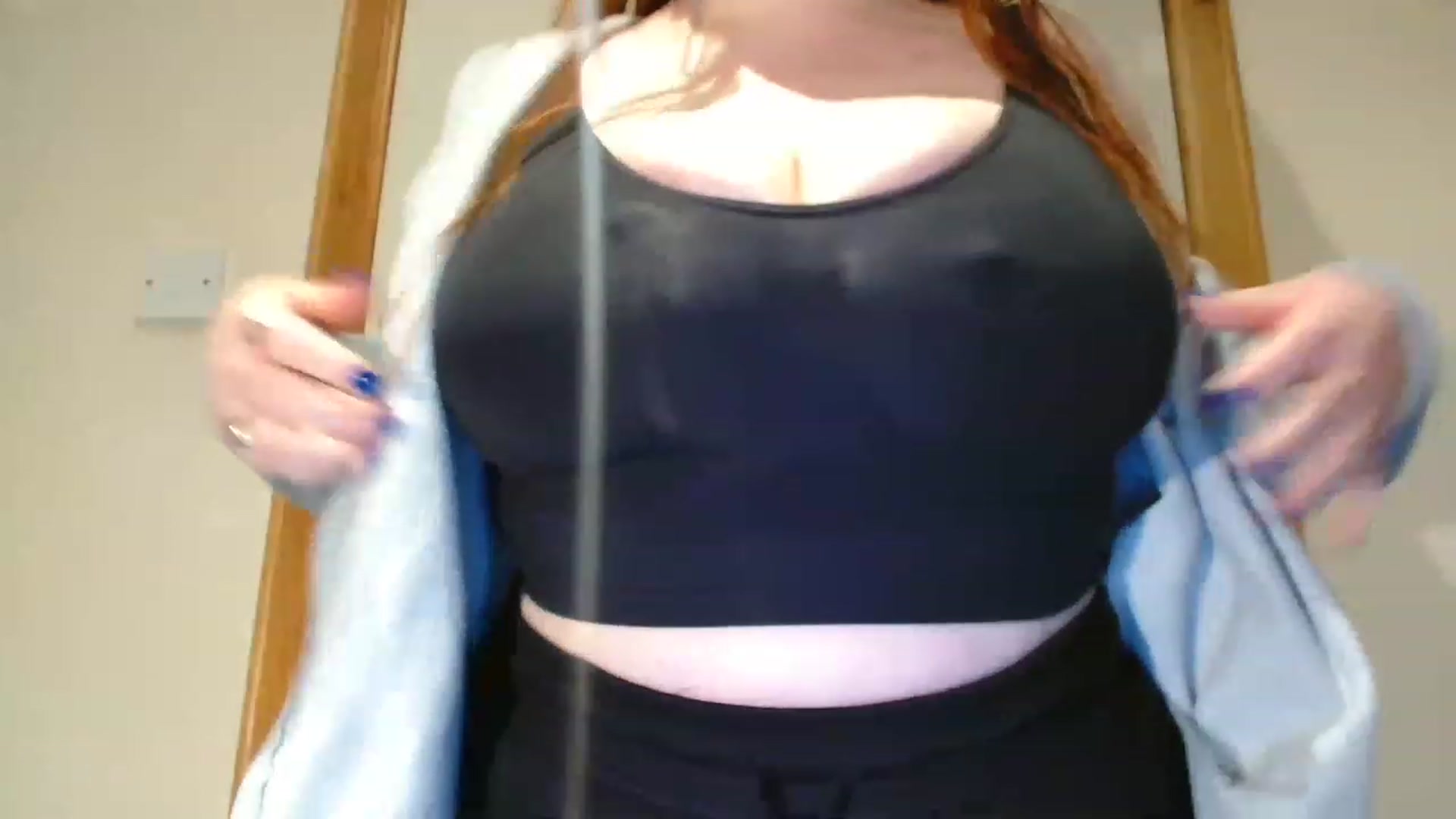 Gallery image thumbnail from Blairbunnie's myfreecams stream on, 11/28/2022, 19:56 image 11 of 20
