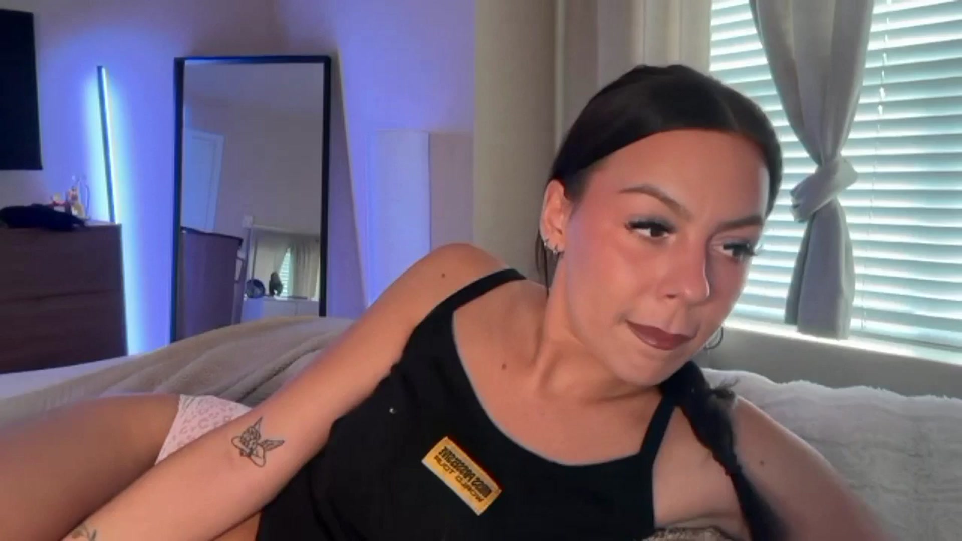 Gallery image thumbnail from Blairjane's myfreecams stream on, 02/18/2026, 01:00 image 16 of 20