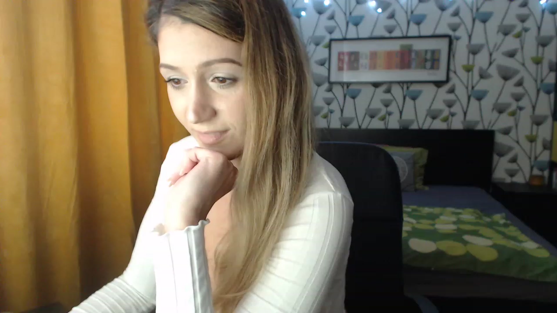 Gallery image thumbnail from BlakeLivelyi's myfreecams stream on, 11/15/2022, 12:59 image 9 of 20
