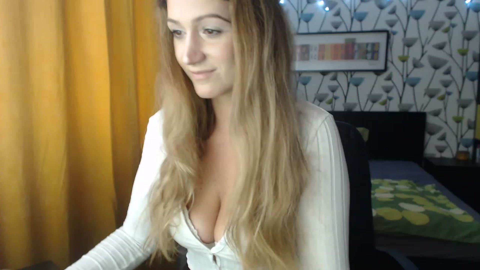 Gallery image thumbnail from BlakeLivelyi's myfreecams stream on, 11/15/2022, 12:59 image 2 of 20