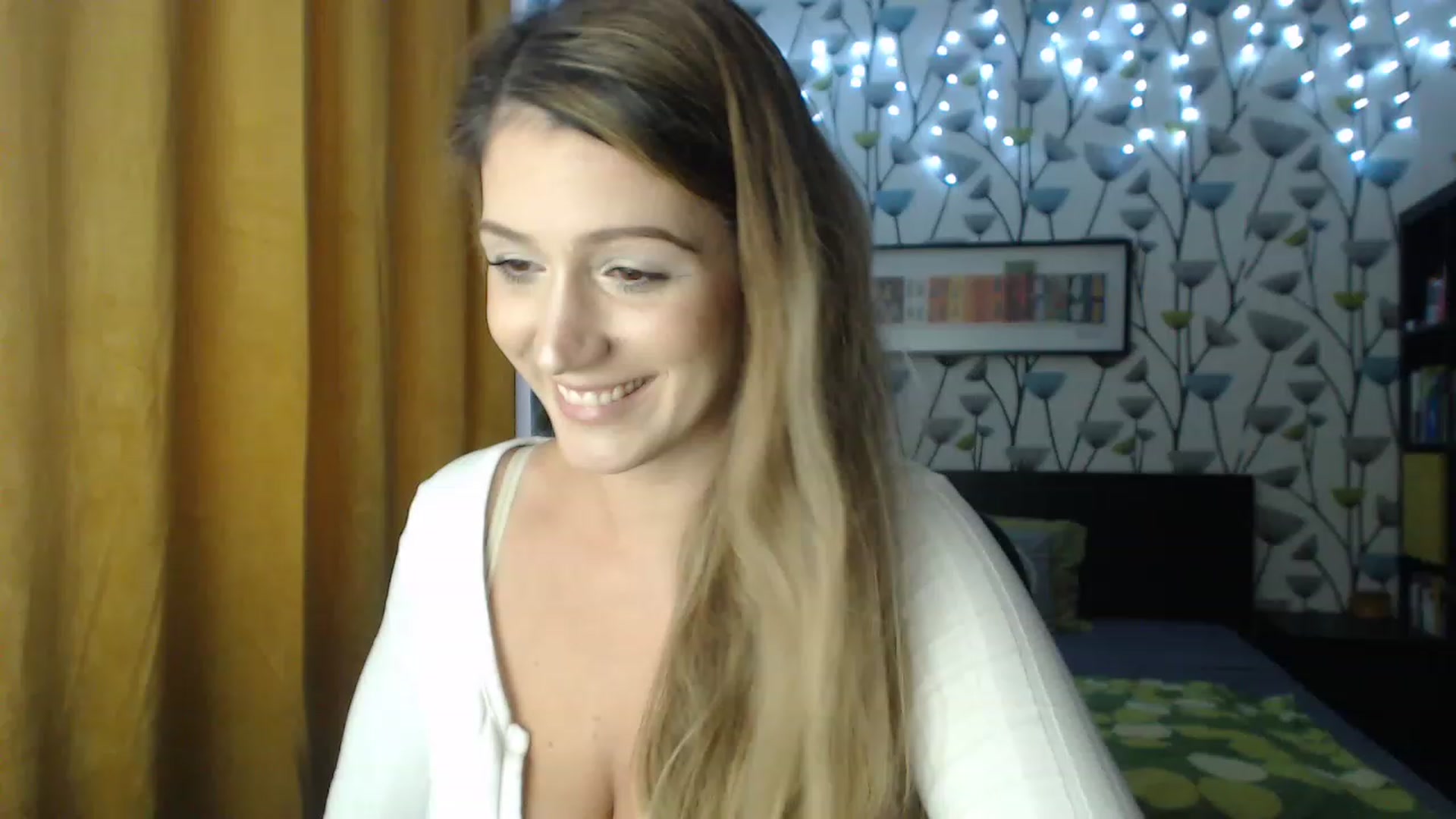 Gallery image thumbnail from BlakeLivelyi's myfreecams stream on, 11/15/2022, 12:59 image 16 of 20